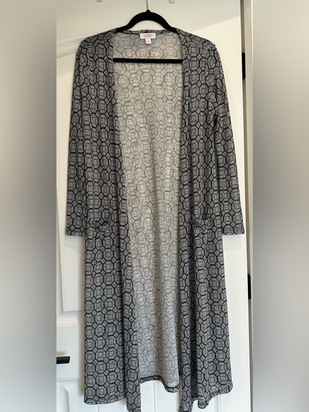 LuLaRoe Sarah Cardigan Small Black & White Geometric Duster Open Front, Casual